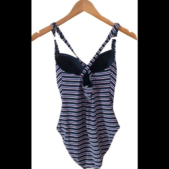 NIP Tuck Bond Eye Tummy Tuck Slimming Swimsuit Size 6 Multi Fit Cup Striped - Picture 2 of 9